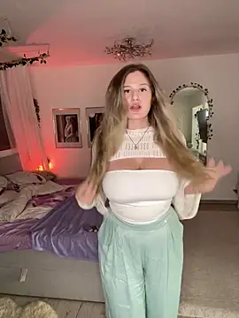 Busty-Ellie online show from 03/06/26, 01:50