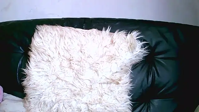 Bustypillows online show from 01/10/26, 07:47