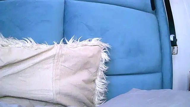 Bustypillows online show from 05/14/26, 07:27