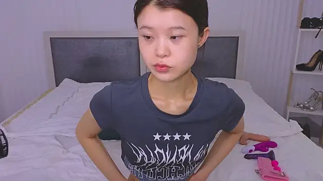 Tina Kim  online show from 02/27/25, 04:35