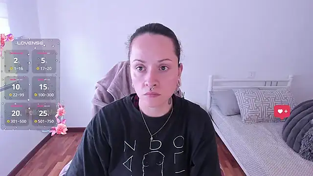 Domina Deivis online show from 11/17/25, 01:15