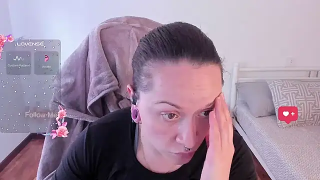 Domina Deivis online show from 11/13/25, 02:32