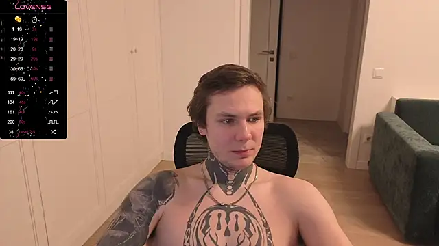 Snapshot of Lechery_boy chatting on 04/04/26, 04:46 Lechery boy online show from 04/04/26, 04:46