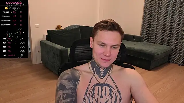 Snapshot of Lechery_boy chatting on 10/03/25, 10:39 Lechery boy online show from 10/03/25, 10:39