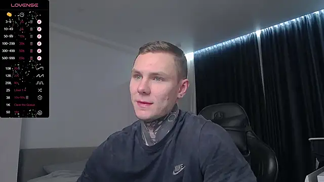 Snapshot of Lechery_boy chatting on 03/01/25, 04:54 Lechery boy online show from 03/01/25, 04:54