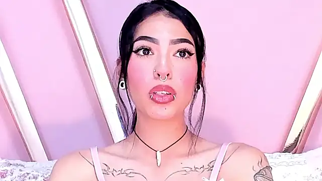 Snapshot of Eva_Benely chatting on 01/21/25, 03:48 Eva Benely online show from 01/21/25, 03:48
