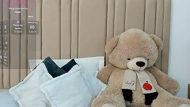 izadii online show from 02/06/26, 06:59