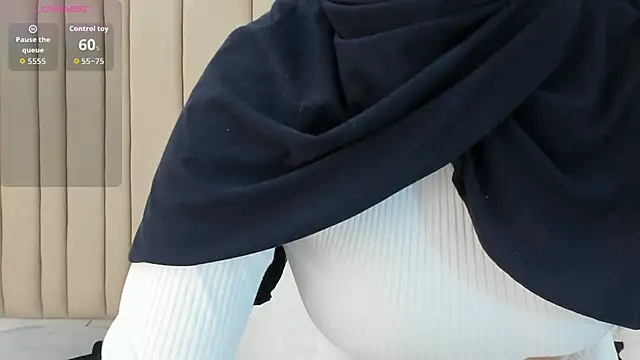 izadii online show from 02/11/26, 07:14