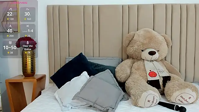 izadii online show from 10/31/25, 06:48