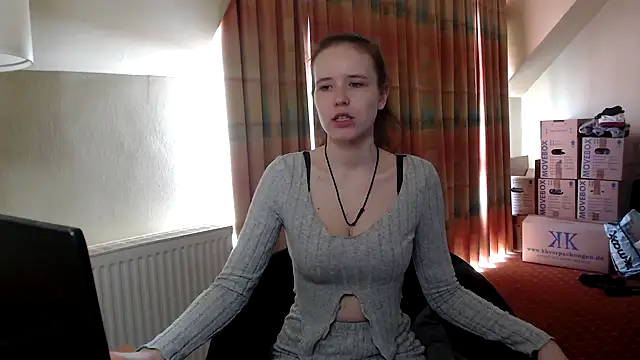 Snapshot of Princess-Lilly chatting on 01/12/25, 12:44 Princess-Lilly online show from 01/12/25, 12:44