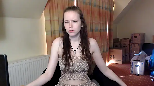 Snapshot of Princess-Lilly chatting on 02/02/25, 08:34 Princess-Lilly online show from 02/02/25, 08:34