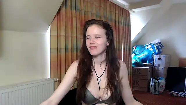 Snapshot of Princess-Lilly chatting on 02/11/25, 11:09 Princess-Lilly online show from 02/11/25, 11:09