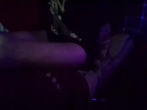 Bigheadxxx1 online show from 04/01/26, 12:02