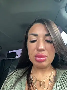 RuslanaXX online show from 02/11/26, 06:46