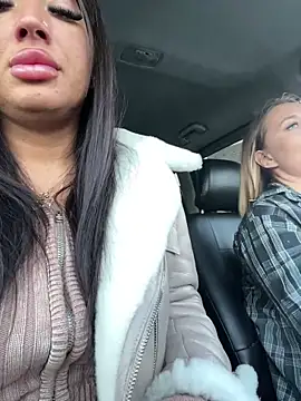 RuslanaXX online show from 11/18/25, 02:49