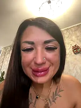 RuslanaXX online show from 12/14/25, 03:24