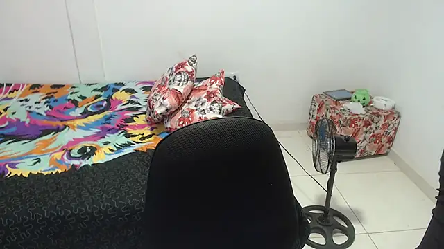 Aliciaheart online show from 04/28/26, 08:02