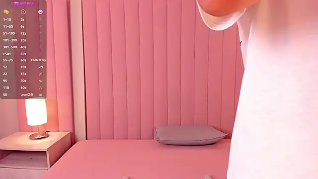 lexiethompson  online show from 03/13/26, 12:10