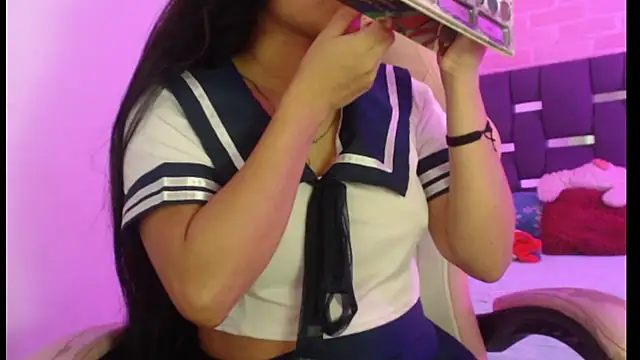 Alizon95 online show from 04/06/26, 08:32