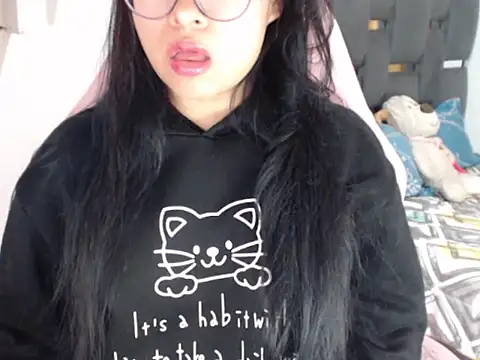 Alizon95 online show from 03/19/26, 07:36