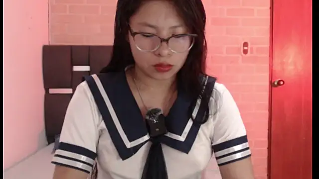 Alizon95 online show from 04/15/26, 01:22