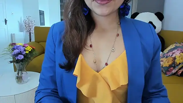 winterforu online show from 11/11/25, 12:44