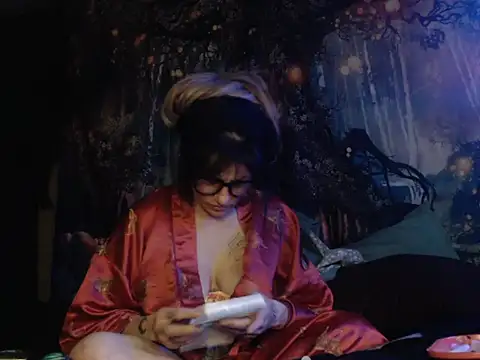 HighCityHoney online show from 11/28/25, 05:24