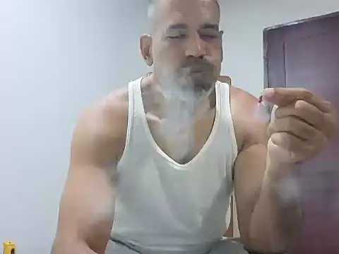 Snapshot of jackbigcock11 chatting on 07/06/26, 05:03 jackbigcock11 online show from 07/06/26, 05:03