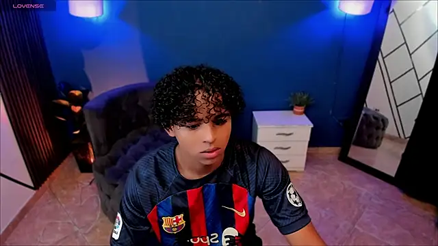 Noah Smith04 online show from 12/15/25, 02:56