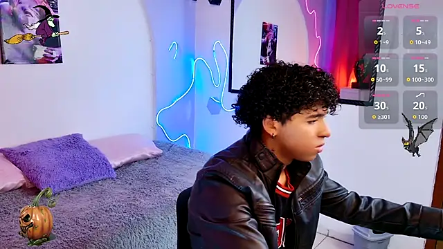 Noah Smith04 online show from 10/25/25, 08:20