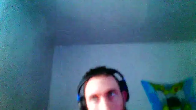 Snapshot of DenyingSanity chatting on 04/04/26, 03:40 DenyingSanity online show from 04/04/26, 03:40