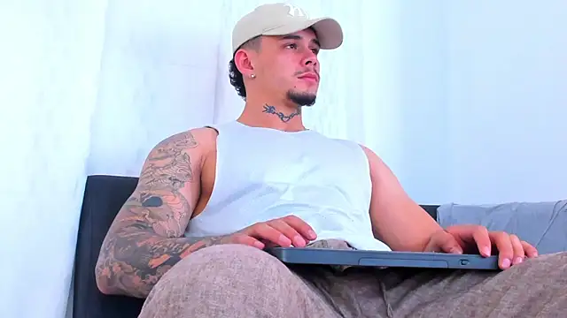 NoahhBrown online show from 10/24/25, 05:39