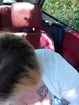 BecciDeluxe online show from 04/15/26, 11:27