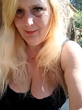 BecciDeluxe online show from 02/23/26, 12:28