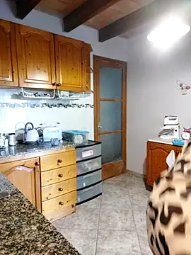 BecciDeluxe online show from 12/15/25, 10:10