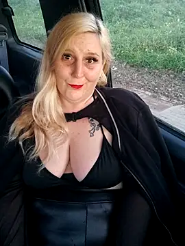 BecciDeluxe online show from 01/11/26, 04:58