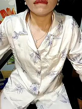 Blythe 69 online show from 11/05/25, 12:36