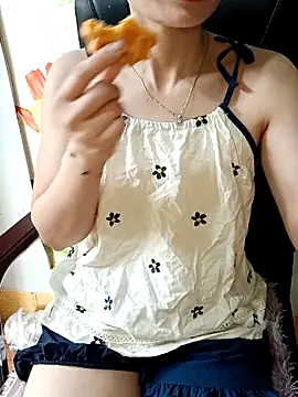 Blythe 69 online show from 09/24/25, 03:24