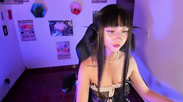 MonxxsLove online show from 05/07/26, 02:49