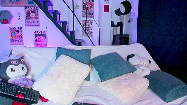 MonxxsLove online show from 12/20/25, 05:32