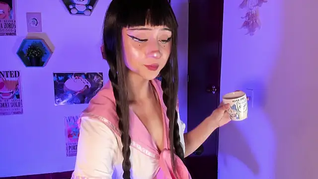 MonxxsLove online show from 05/08/26, 04:27