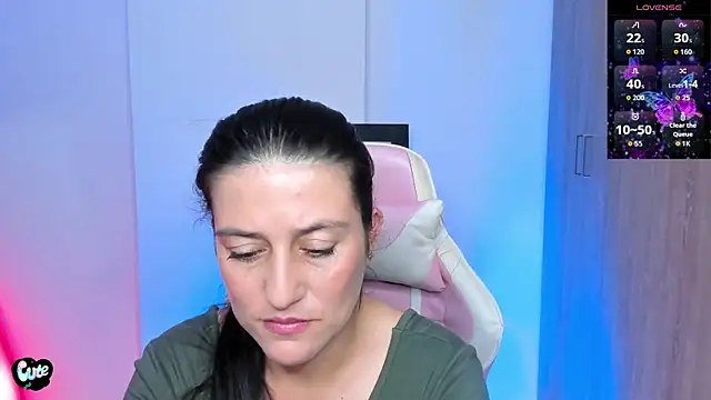 Saskyaa online show from 11/26/25, 02:22