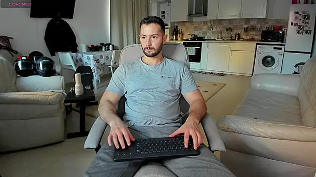 ZackFraser online show from 10/23/25, 02:27