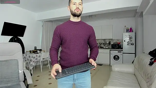 ZackFraser online show from 10/08/25, 05:42