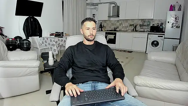 ZackFraser online show from 09/25/25, 04:57