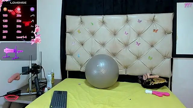 cleopatraa online show from 04/15/26, 07:51