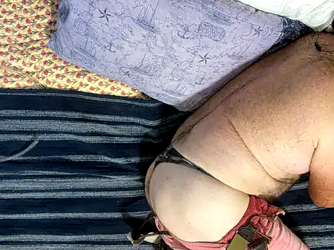 Snapshot of Onesieboy4daddys chatting on 09/21/25, 09:14 Onesieboy4daddys online show from 09/21/25, 09:14