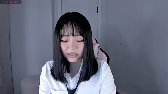 Snapshot of hee_young11 chatting on 01/08/26, 07:09 hee young11 online show from 01/08/26, 07:09