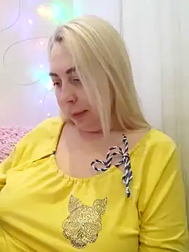 Snapshot of HotJanet chatting on 01/13/25, 03:26 HotJanet online show from 01/13/25, 03:26