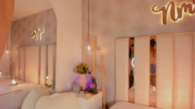 Nicolemorelli2 online show from 10/21/25, 01:10